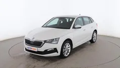 Blanco Usado 2021 Skoda Scala Ambition Utilitario | 16.599 € (Precio justo)