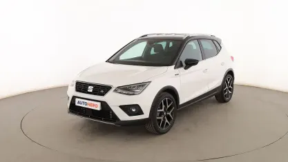 Usado Seat Arona FR 115 CV (84 kW) 2019 Blanco SUV