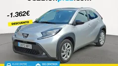 Usado 2024 Toyota Aygo Play Utilitario | 14.990 € (Precio justo)