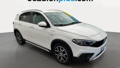 Usado Fiat Tipo Cross 130 CV (95 kW) 2022 Blanco Berlina