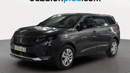 Usado Peugeot 5008 Active 131 CV (96 kW) 2023 Gris SUV