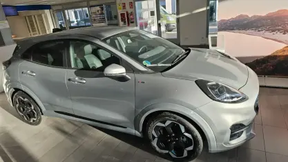 Nuevo Ford Puma ST-Line X 125 CV (91 kW) 2025 Gris / plata SUV