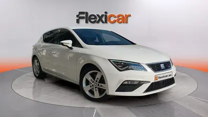 Usado Seat Leon ST FR 150 CV (110 kW) 2019 Blanco Familiar