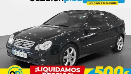 Usado Mercedes C220 Sport Edition 150 CV (110 kW) 2007 Azul Coupe