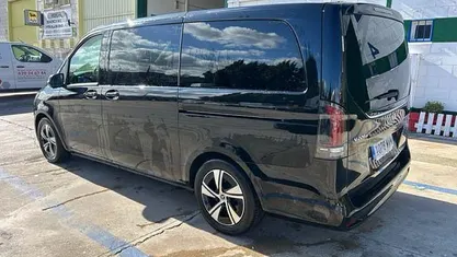 Usado Mercedes V220 Avantgarde 163 CV (119 kW) 2024 Monovolumen