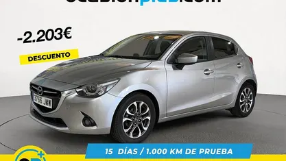 Gris plata Usado 2016 Mazda 2 Luxury Utilitario | 10.047 € (Precio justo)
