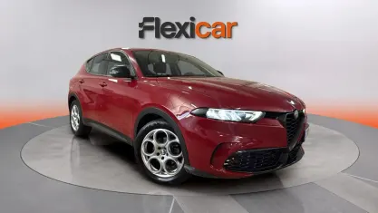 Usado Alfa Romeo Tonale Sprint 131 CV (96 kW) 2023 Granate SUV