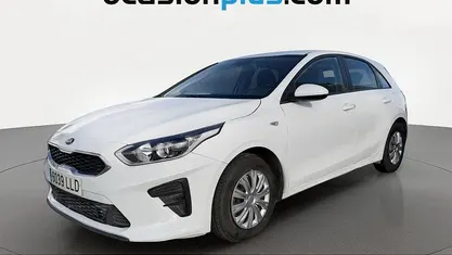 Usado Kia Ceed 120 CV (88 kW) 2020 Blanco Utilitario