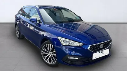 Käytetty Seat Leon XCELLENCE 150 HP (110 kW) 2021 Sininen