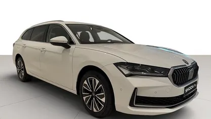 Usado 2025 Skoda Superb Selection Familiar | 39.990 € (Precio justo)