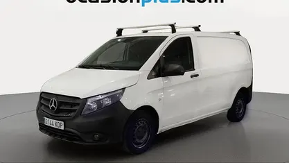 Usado Mercedes Vito 88 HP (64 kW) 2017 Branco Van