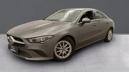 Usado Mercedes CLA200 149 CV (109 kW) 2021 Gris Berlina