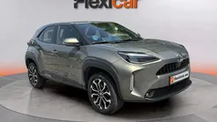 Verde Usado 2024 Toyota Yaris Hybrid Active | 23.490 € (Precio justo)