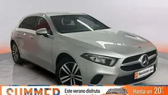 Gris / plata Usado 2022 Mercedes A250 Berlina | 29.990 € (Precio justo)
