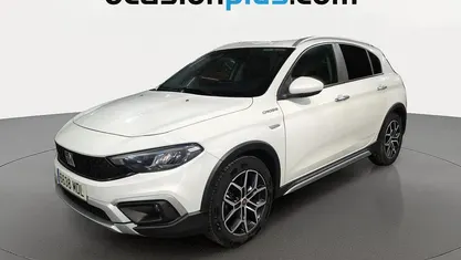 Usado 2023 Fiat Tipo Cross Utilitario | 13.955 € (Buen precio)