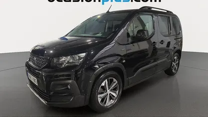 Usado Peugeot Rifter GT-line 131 CV (96 kW) 2019 Negro Monovolumen