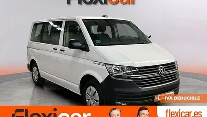 Usado VW Caravelle 150 CV (110 kW) 2023 Blanco Monovolumen
