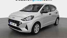 Gris plata Usado 2022 Hyundai i10 Utilitario | 9682 € (Precio justo)