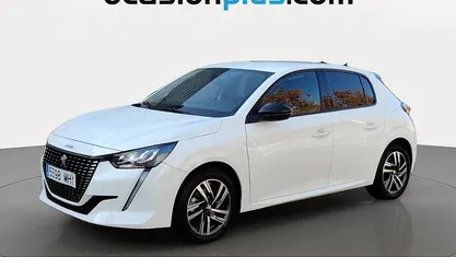 Blanco Usado 2023 Peugeot 208 Allure Utilitario | 10.955 € (Buen precio)
