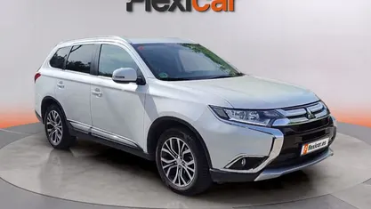 Usado Mitsubishi Outlander Motion 151 CV (111 kW) 2019 Blanco SUV