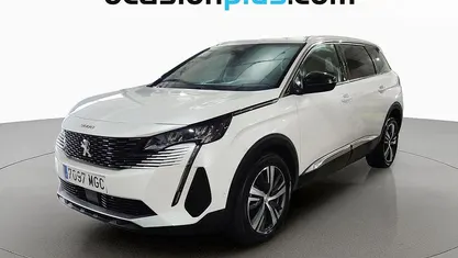 Usado Peugeot 5008 Allure 131 CV (96 kW) 2023 Blanco SUV