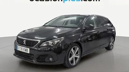 Usado Peugeot 308 SW Style 131 CV (96 kW) 2018 Negro Familiar