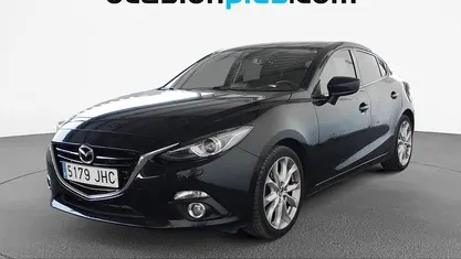 Usado Mazda 3 Luxury 150 CV (110 kW) 2015 Negro Utilitario