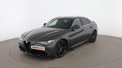 Amarillo Usado 2017 Alfa Romeo Giulia Super Berlina | 23.599 € (Buen precio)