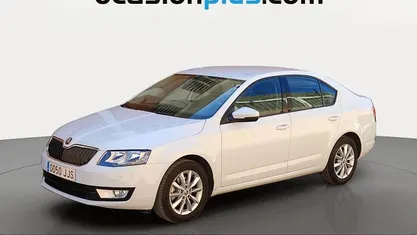 Usado Skoda Octavia Ambition 150 CV (110 kW) 2015 Blanco Utilitario