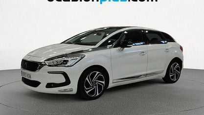 Używany DS Automobiles DS5 Style 181 KM (133 kW) 2018 Biały Hatchback