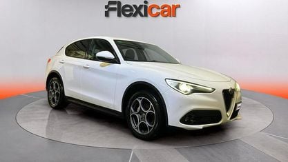 Usado Alfa Romeo Stelvio Executive 190 CV (139 kW) 2019 Blanco SUV
