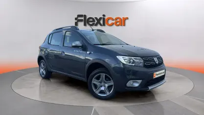 Usado Dacia Sandero Comfort 101 CV (74 kW) 2020 Gris Berlina