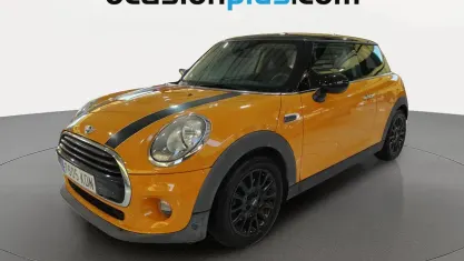 Usado Mini Cooper 136 CV (100 kW) 2017 Naranja Utilitario