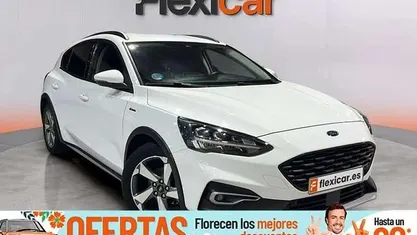 Usado Ford Focus Active 155 CV (114 kW) 2021 Blanco Berlina