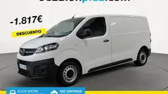 Blanco Usado 2022 Opel Vivaro Van | 19.990 € (Buen precio)
