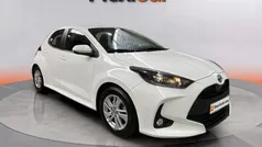 Blanco Usado 2022 Toyota Yaris Hybrid Business Edition Berlina | 17.290 € (Precio justo)