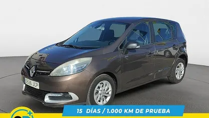 Usado Renault Scénic III LIMITED 110 CV (80 kW) 2015 Marrón Monovolumen