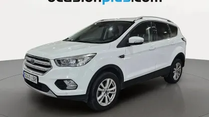 Usado Ford Kuga Trend+ 150 CV (110 kW) 2019 Blanco SUV