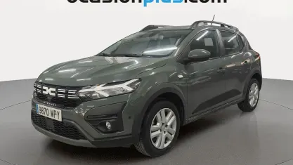 Usado Dacia Sandero Expression 91 CV (66 kW) 2024 Verde Utilitario
