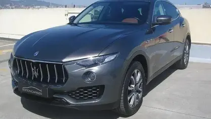 Usado Maserati Levante 275 CV (202 kW) 2016 Marrón SUV