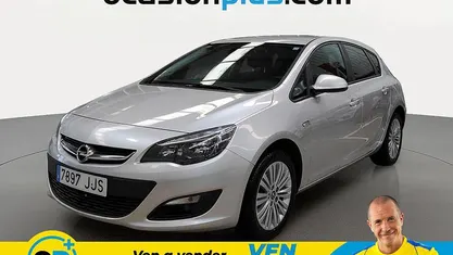 Usado Opel Astra Selective 110 CV (80 kW) 2015