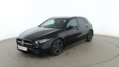 Usado Mercedes A180 Edition 136 CV (100 kW) 2021 Negro Berlina