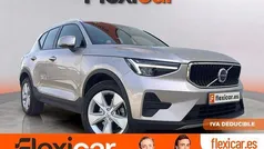 Beige Usado 2023 Volvo XC40 Core SUV | 31.990 € (Super precio)
