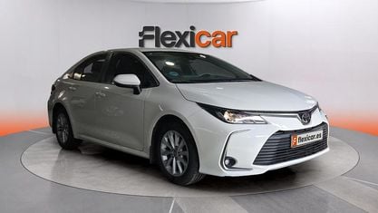 Usado Toyota Corolla Active 140 CV (102 kW) 2023 Blanco Berlina