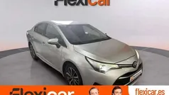 Usado 2017 Toyota Avensis Business Edition Berlina | 11.990 € (Buen precio)