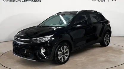Negro Usado 2024 Kia Stonic SUV | 18.900 € (Precio justo)