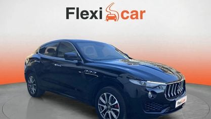 Używany Maserati Levante 275 KM (202 kW) 2017 Niebieski SUV