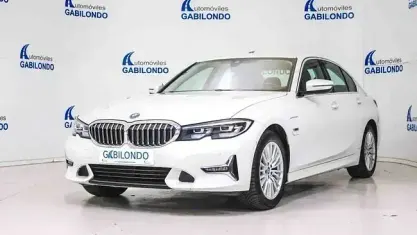 Usado BMW 320e Comfort Edition 204 CV (150 kW) 2022 Blanco Berlina