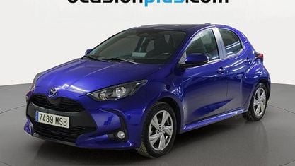 Usado Toyota Yaris Hybrid Active 116 CV (85 kW) 2024 Azul Utilitario
