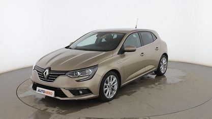 Usado Renault Mégane IV Zen 116 CV (85 kW) 2019 Beige Berlina